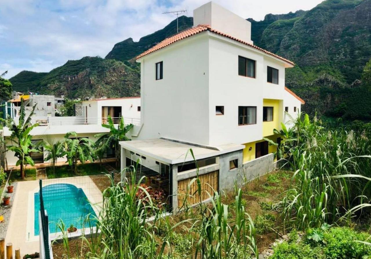 Residencial Lela D'Fermina 호텔 Pombas 외부 사진