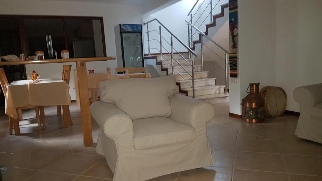 Residencial Lela D'Fermina 호텔 Pombas 외부 사진